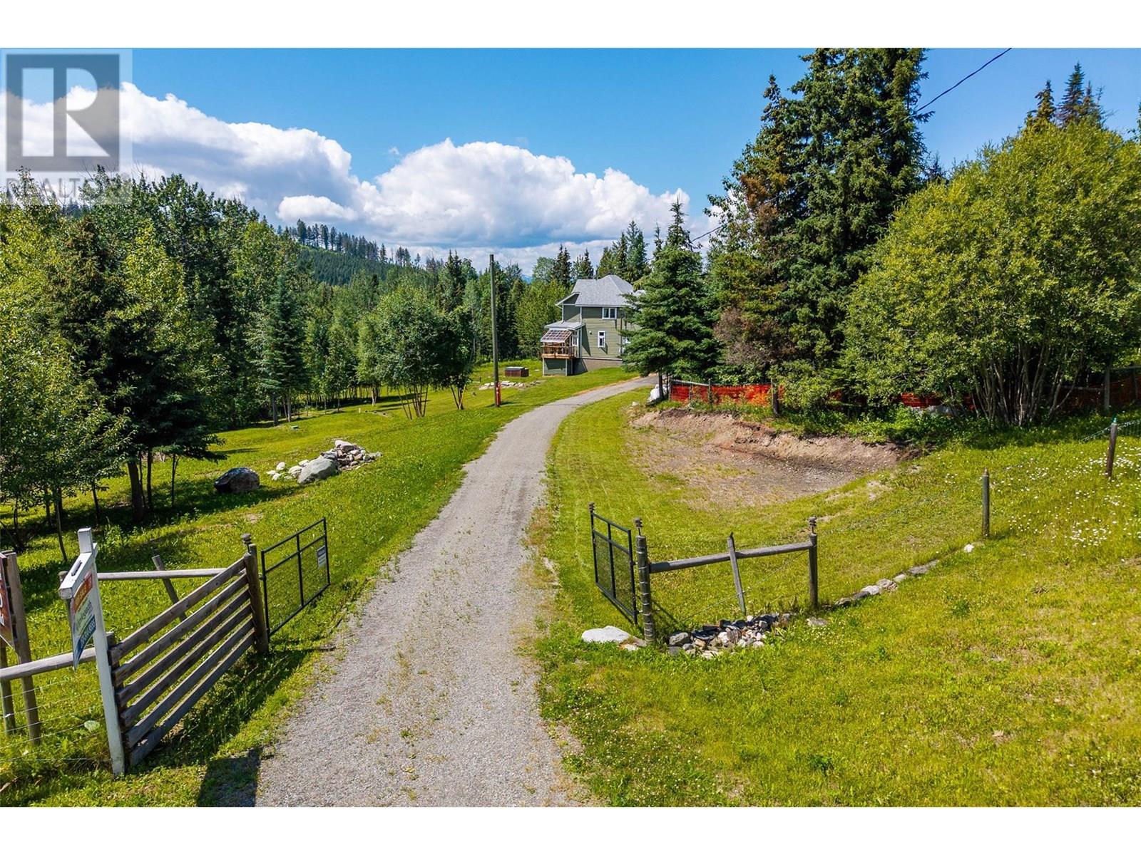 10325 Finlay Rd, Kamloops, BC V0E 1Z1