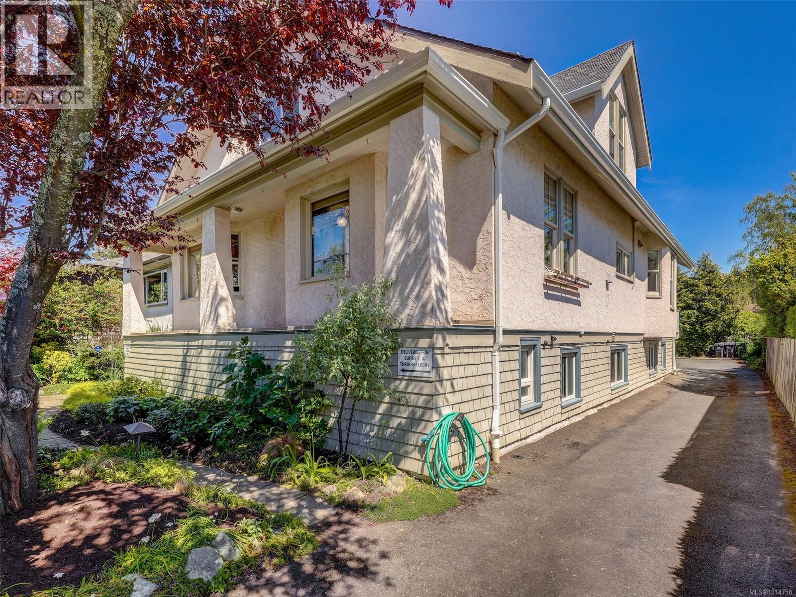 355 Richmond Ave, Victoria, BC V8S 3Y2