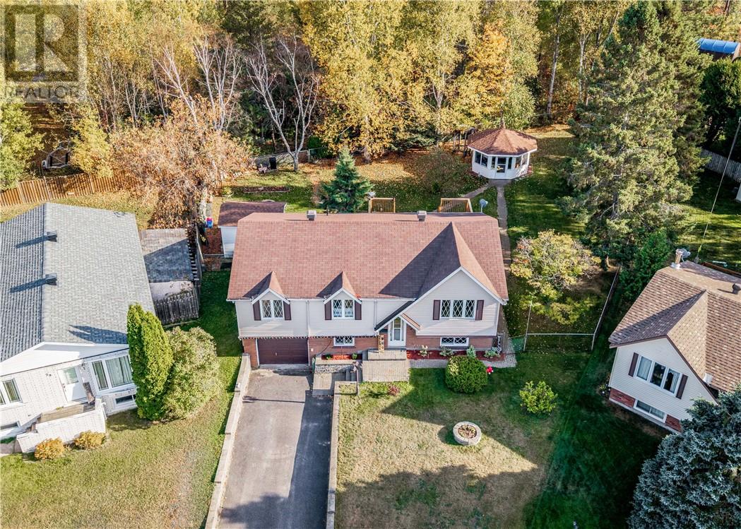 28 Beech Cres, Capreol, ON P0M 1H0