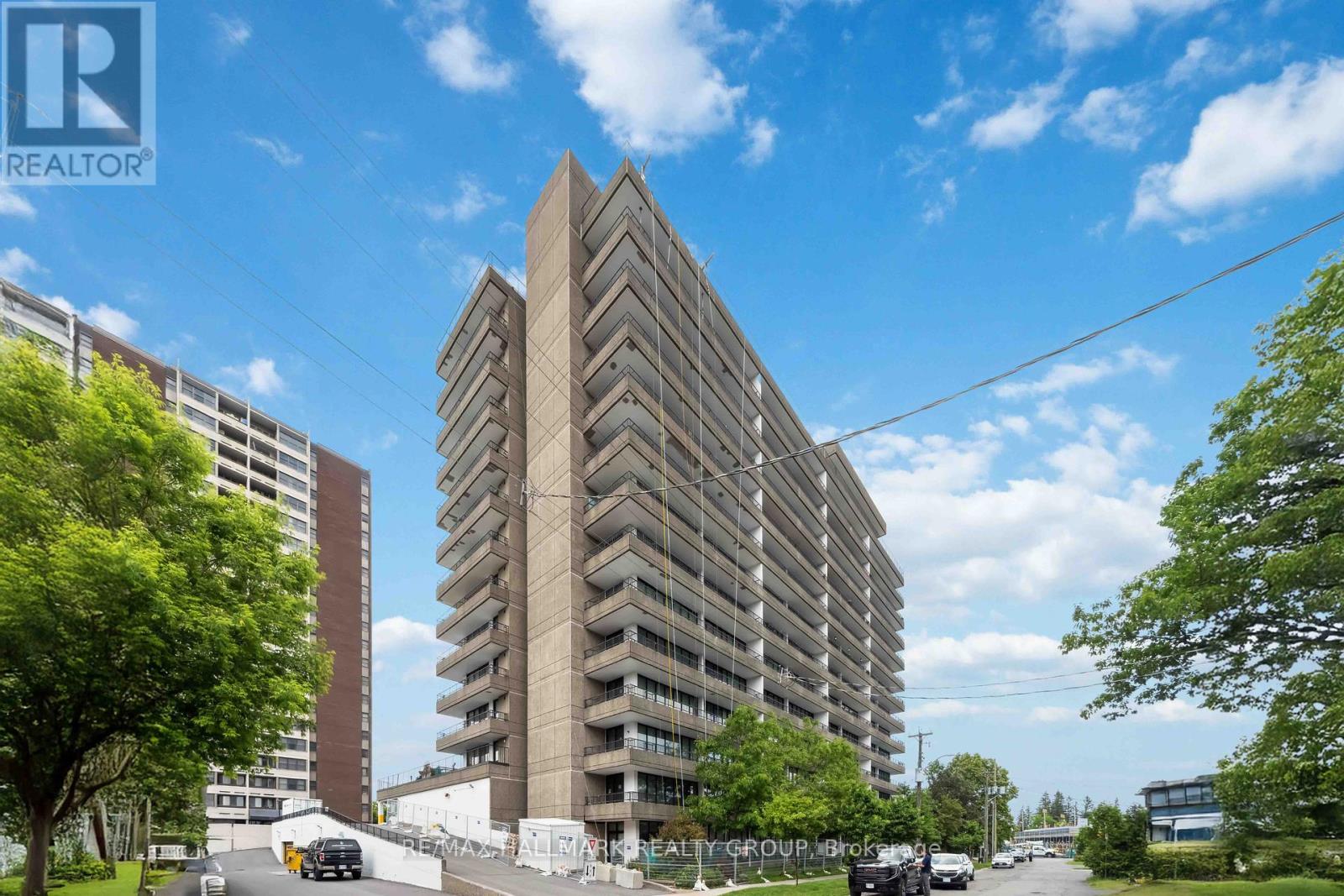 505 370 Dominion Ave, Ottawa, ON K2A 3X4