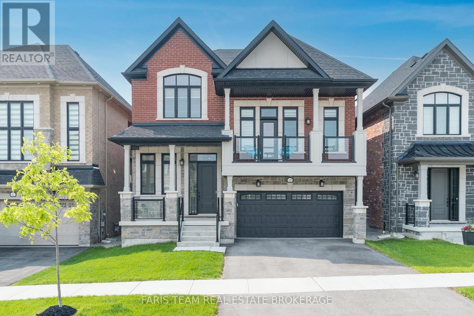1425 Blackmore St, Innisfil, ON L9S 0P2