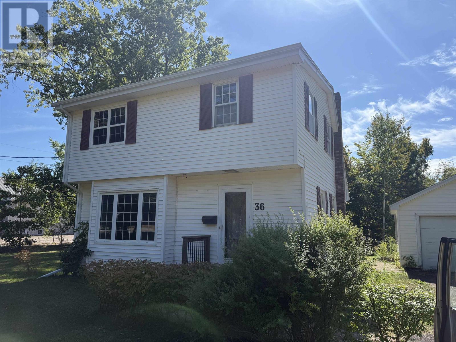 36 Woodlawn Dr, Charlottetown, PE C1A 6K9
