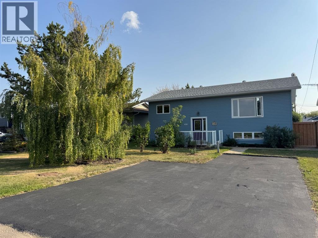 9 Street Unit 620, Hines Creek, AB T0H 2A0