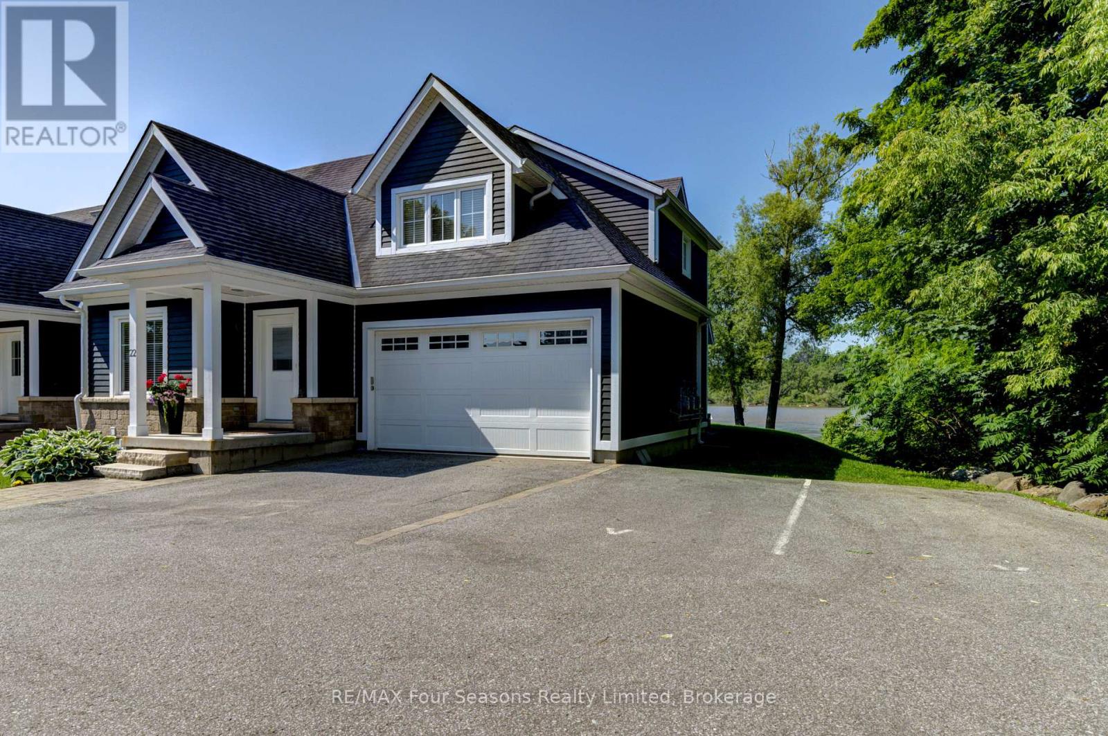 22 59 King St E, The Blue Mountains, ON N0H 2P0