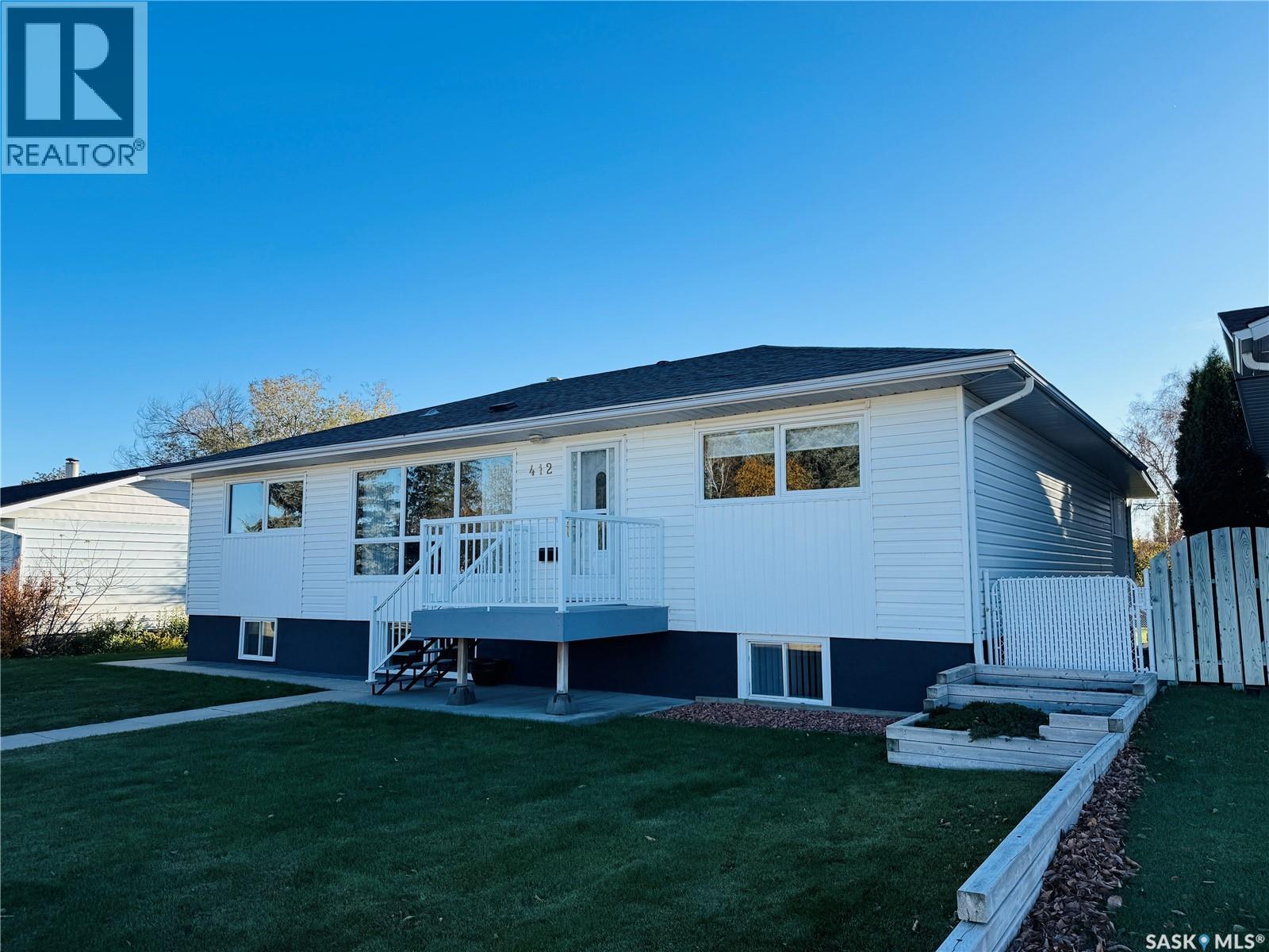 412 7 Avenue East, Biggar, SK S0K 0M0