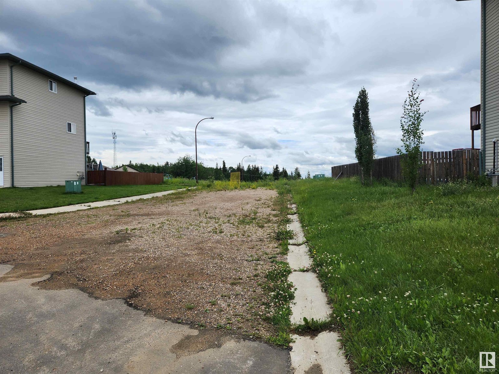 12 Avenue 13 St, Cold Lake, AB T9M 1H2