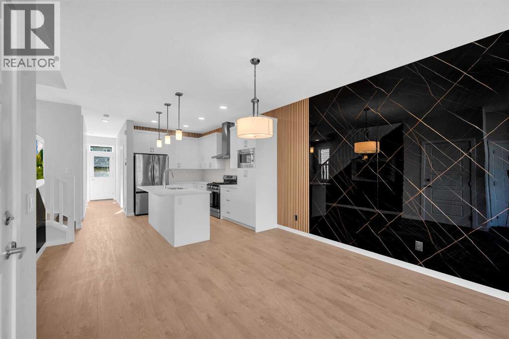 61 Savanna Pl NE, Calgary, AB T3J 5P9