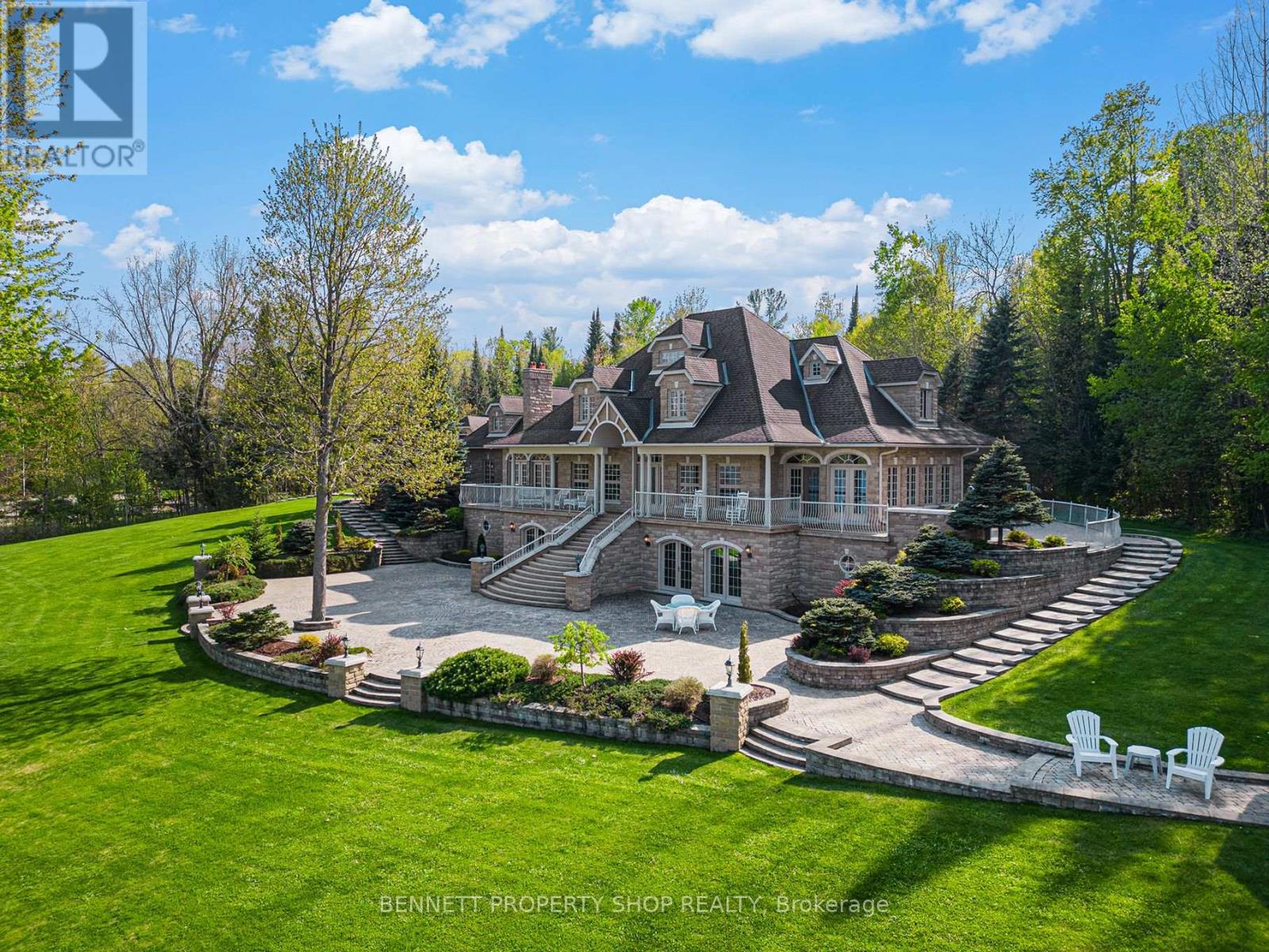 445 Balmer Bay Rd, Laurentian Hills, ON K0J 1P0
