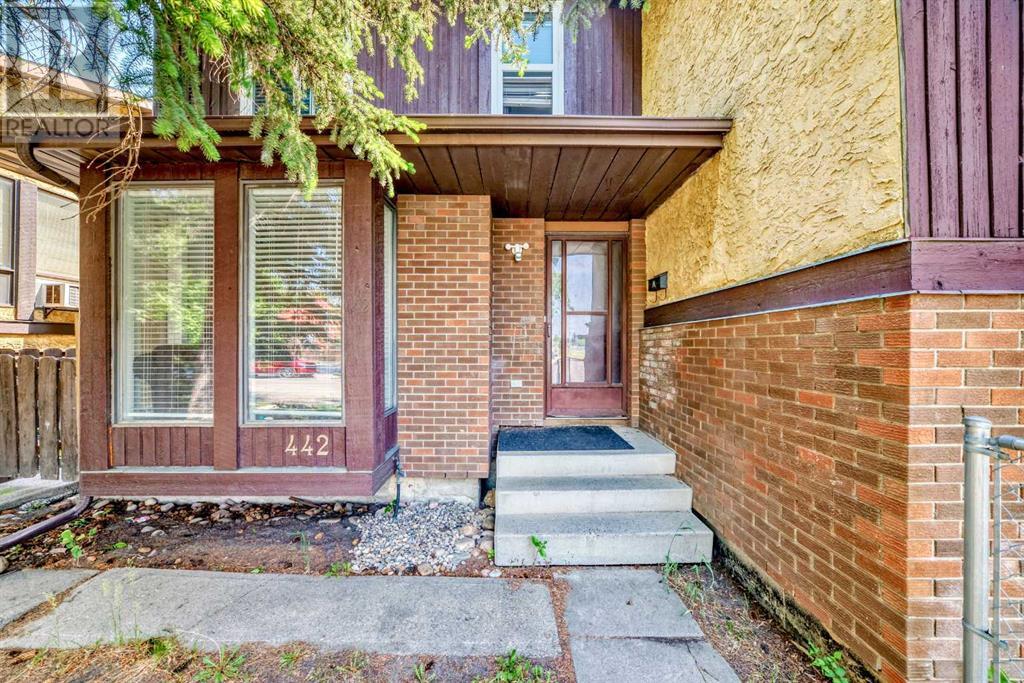 442 Templeview Dr NE, Calgary, AB T1Y 4L2