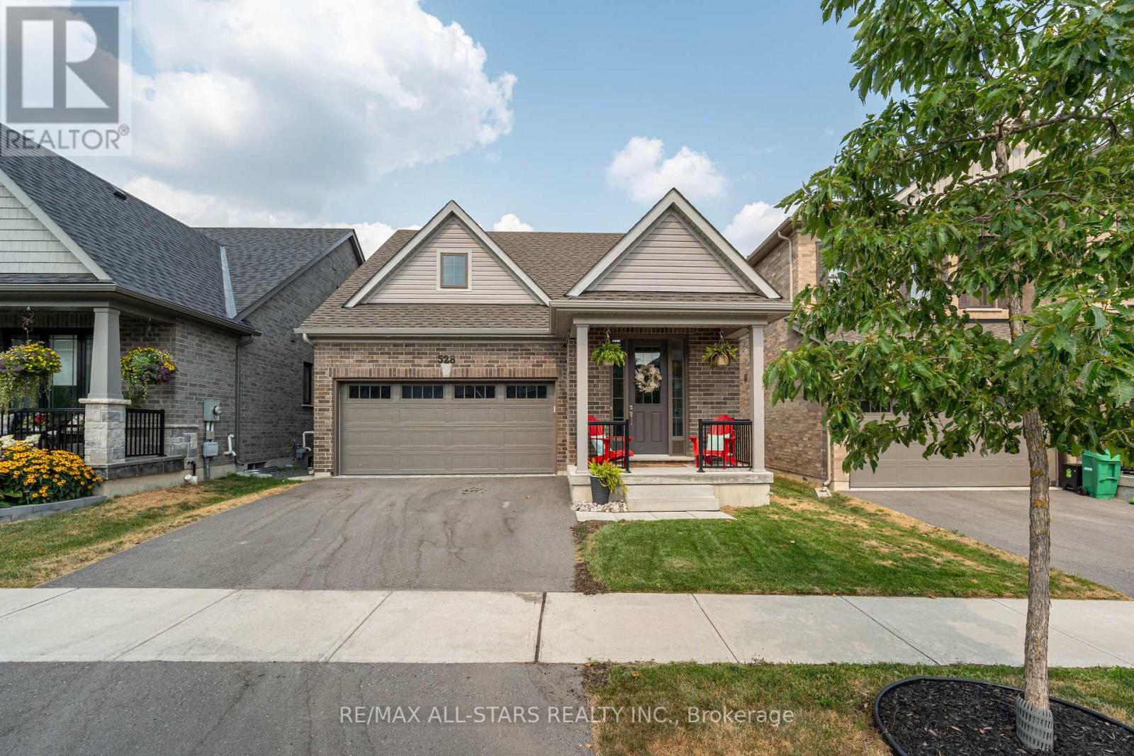 528 Macintosh Grv, Peterborough North North, ON K9H 0K1