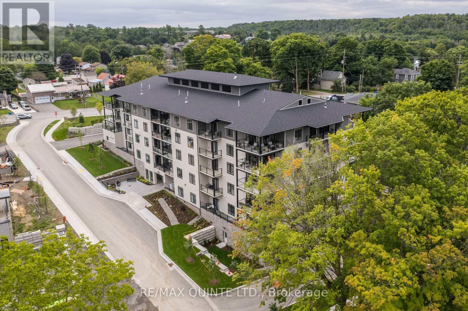 407 17 Cleave Ave, Prince Edward County Picton Ward, ON K0K 2T0