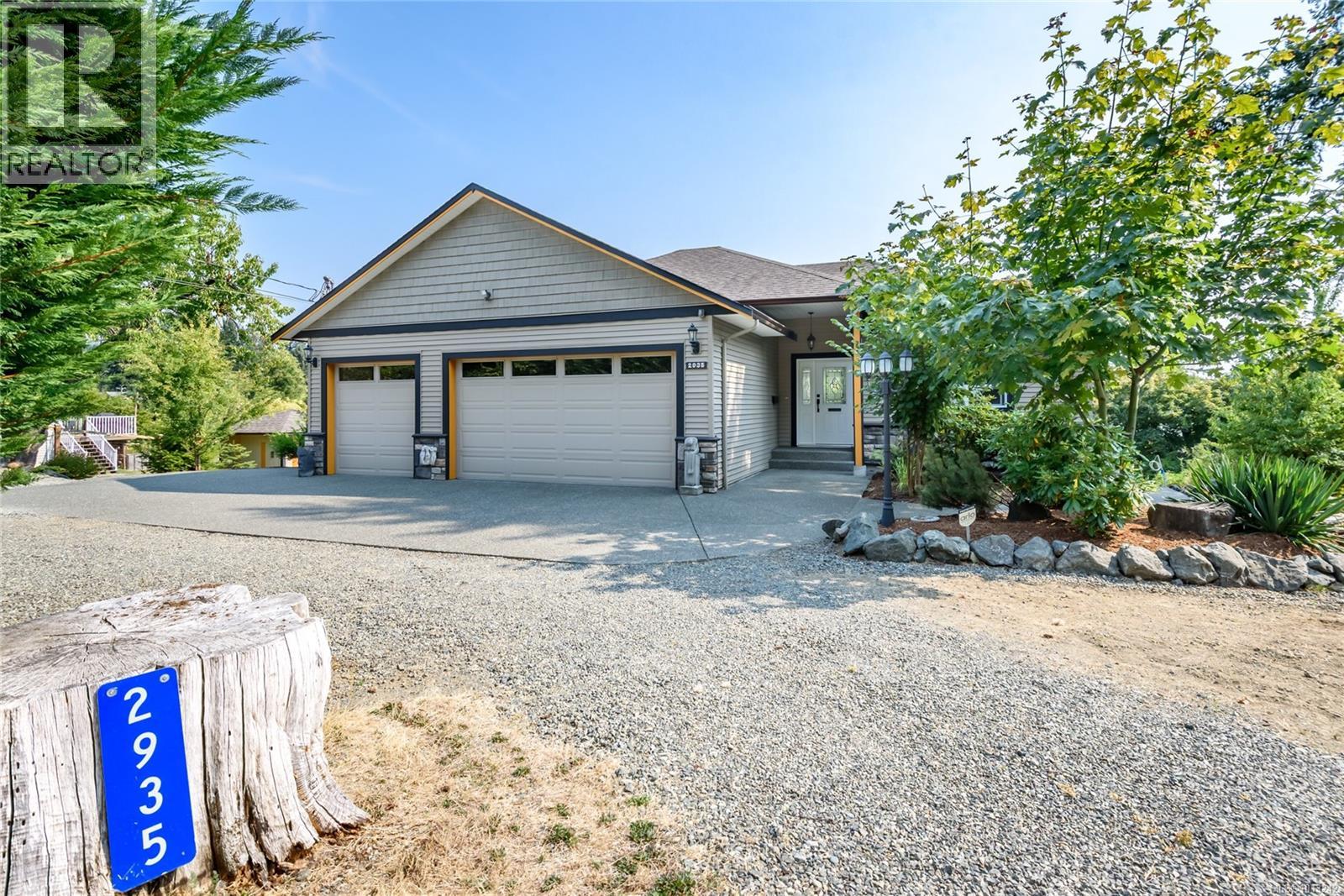 2935 Lupton Rd, Courtenay, BC V9N 3V2