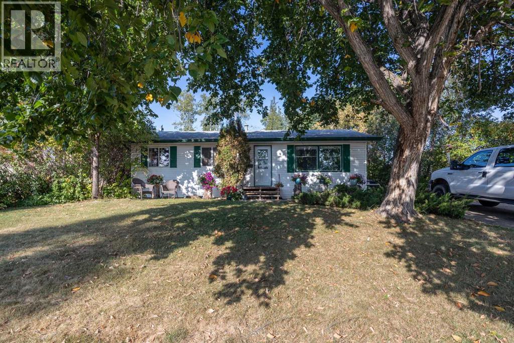 54 Birch Rd, Fort Mcmurray, AB T9H 1J7