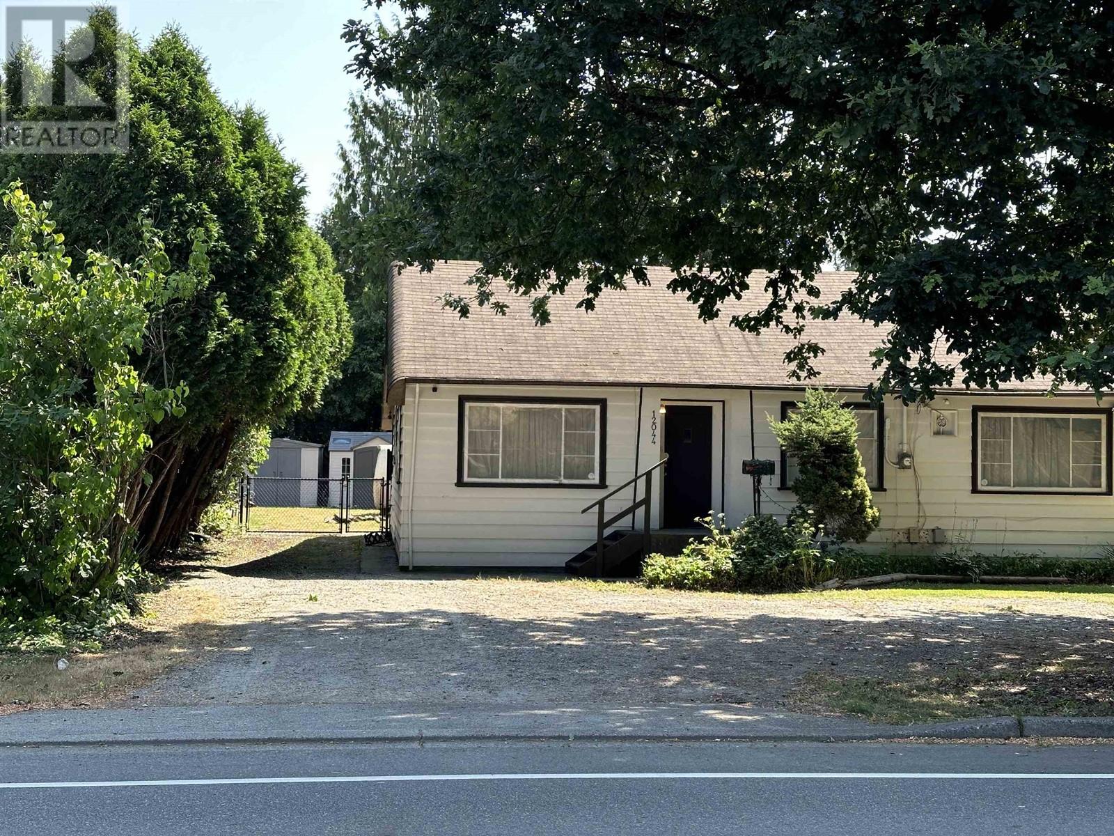 12044 Laity St, Maple Ridge, BC V2X 5A8