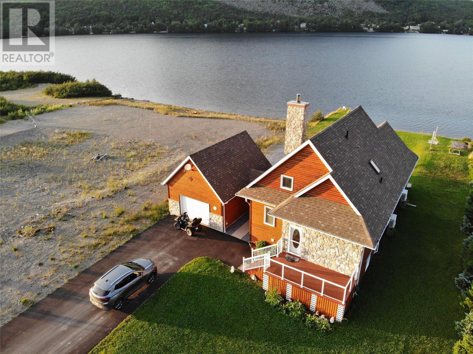 2 Regatta Dr, Gull Pond, NL A2N 2Y4
