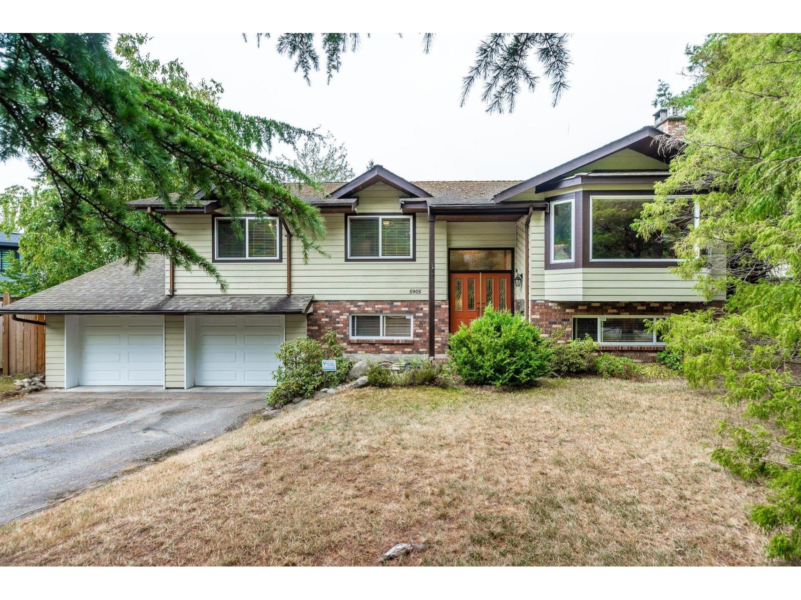 182 Street Unit 5905 #a, Surrey, BC V3S 5L9