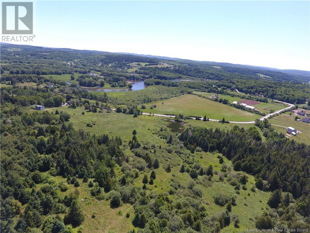 179 Hammond River Rd, Quispamsis, NB E2E 4Z8