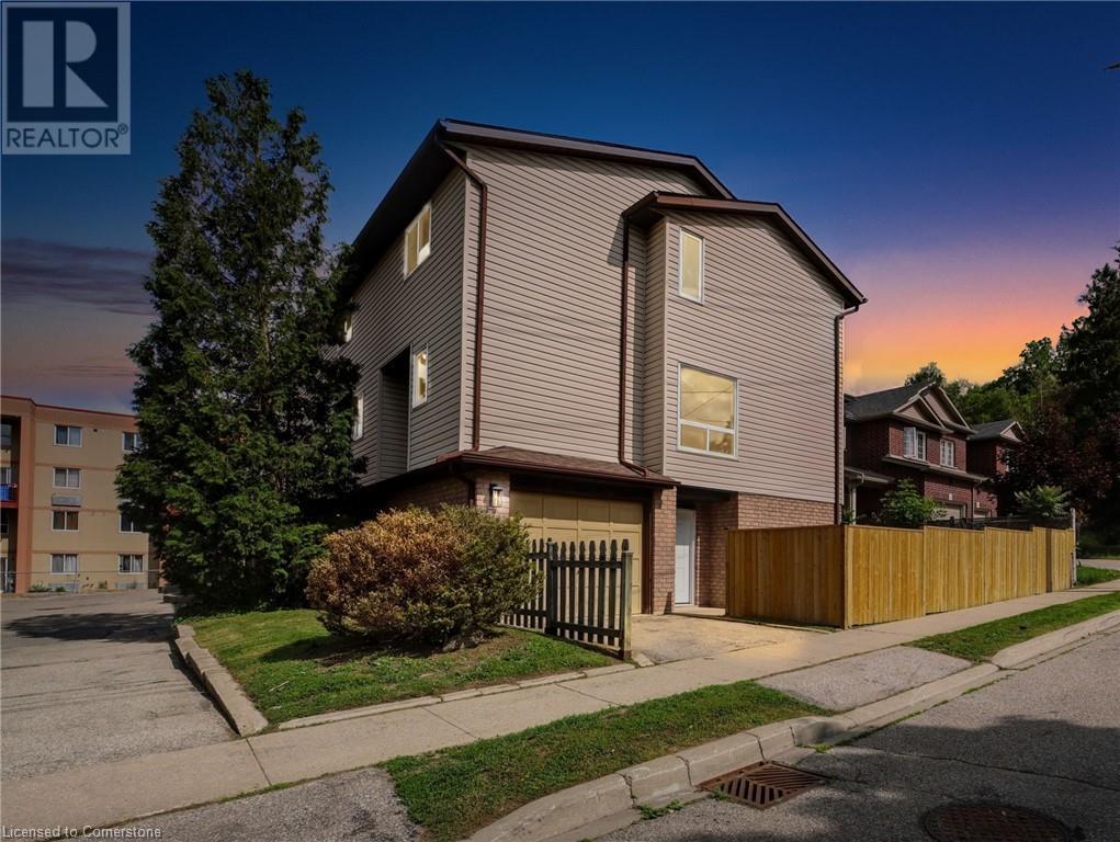 24 Bond Street Unit A, Brantford, ON N3R 4G5