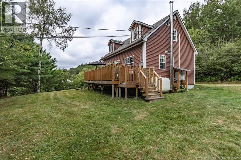 2577 Route 121, Riverbank, NB E4T 4M7
