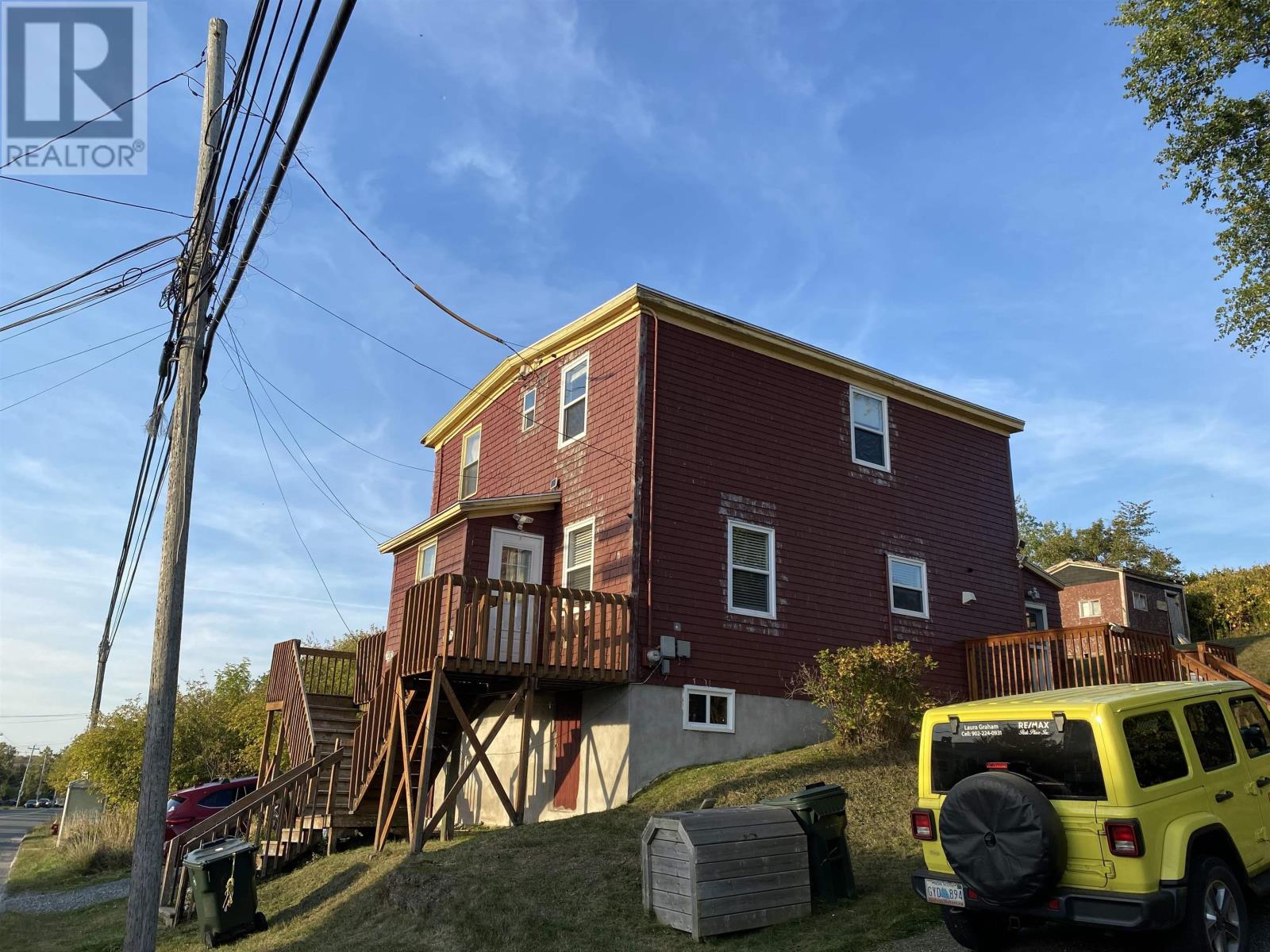 1478 Victoria Rd, Whitney Pier, NS B1N 1M8