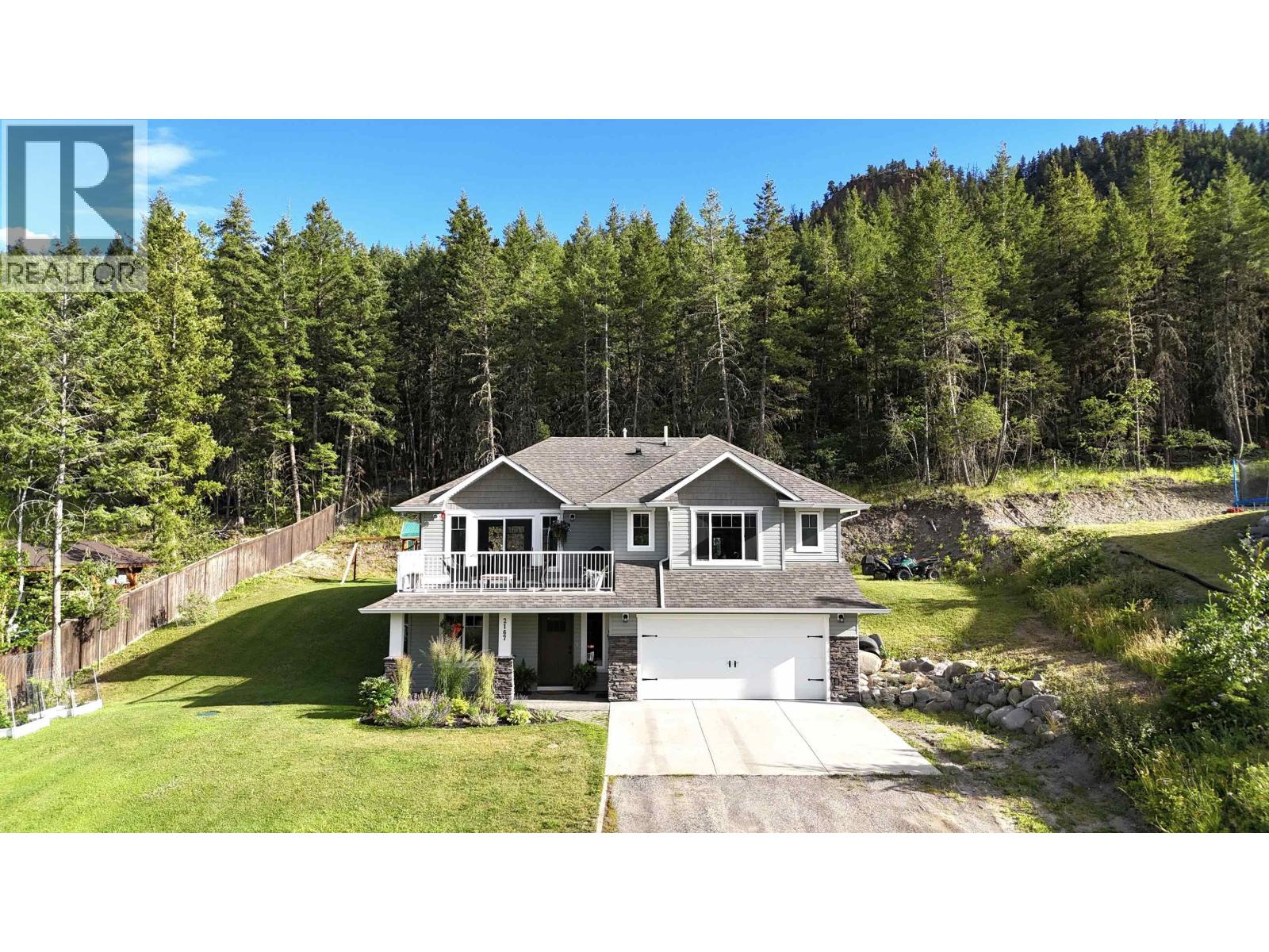2167 Bluff View Dr, Williams Lake, BC V2G 5G1
