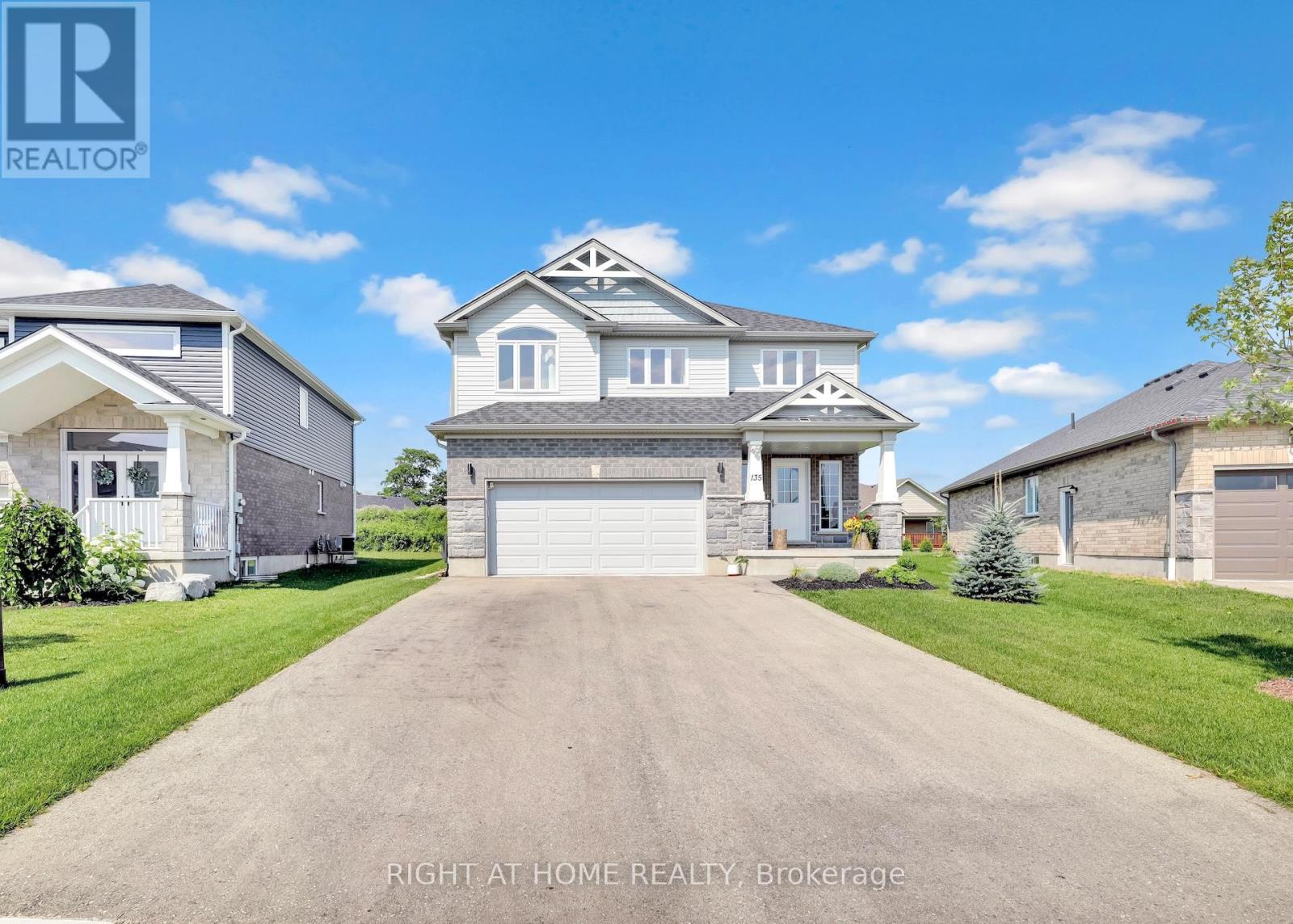 135 Stephenson Way, Minto, ON N0G 2P0