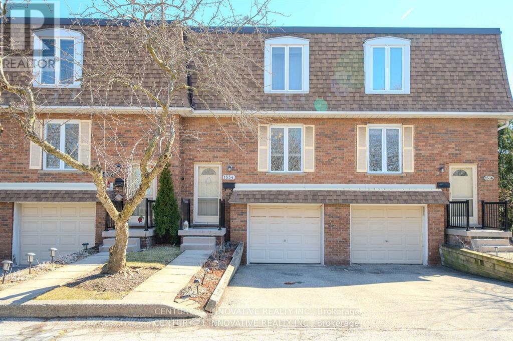 1534 Westminster Pl, Burlington, ON L7P 2B5