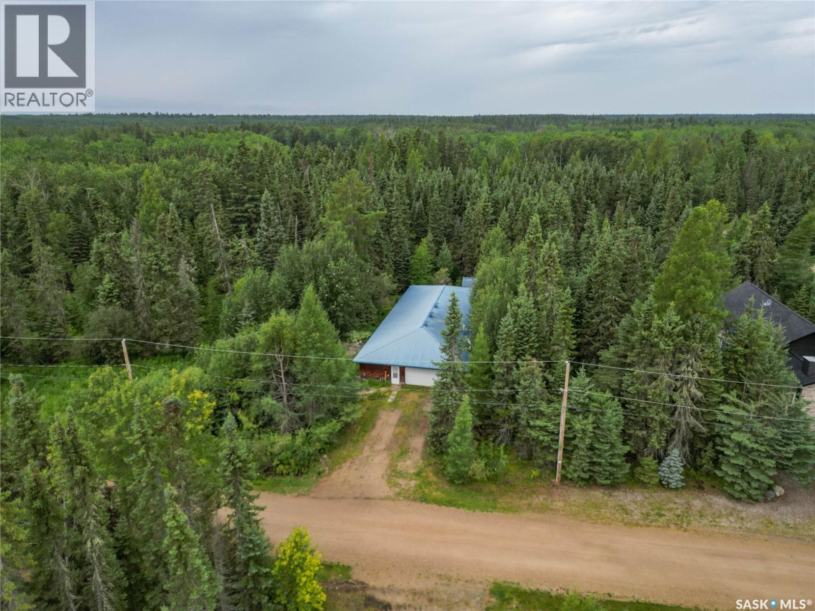4 Parkland Rd, Candle Lake, SK S0J 3E0