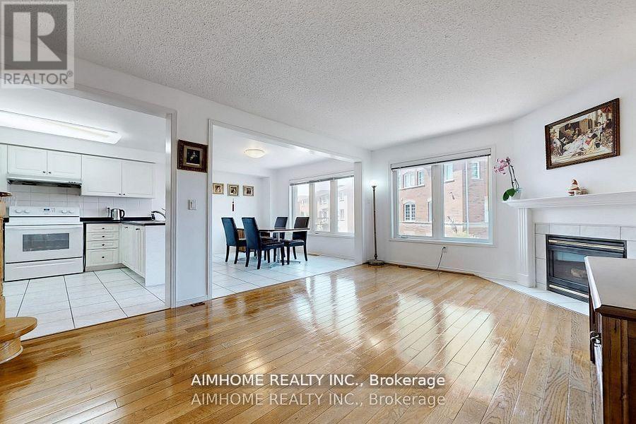46 Via Torre Dr, Toronto, ON M6M 5J8