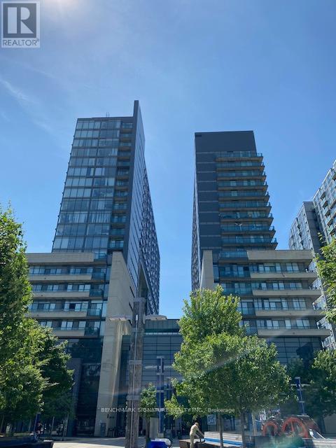 36 Lisgar St, Toronto, ON M6J 0C7
