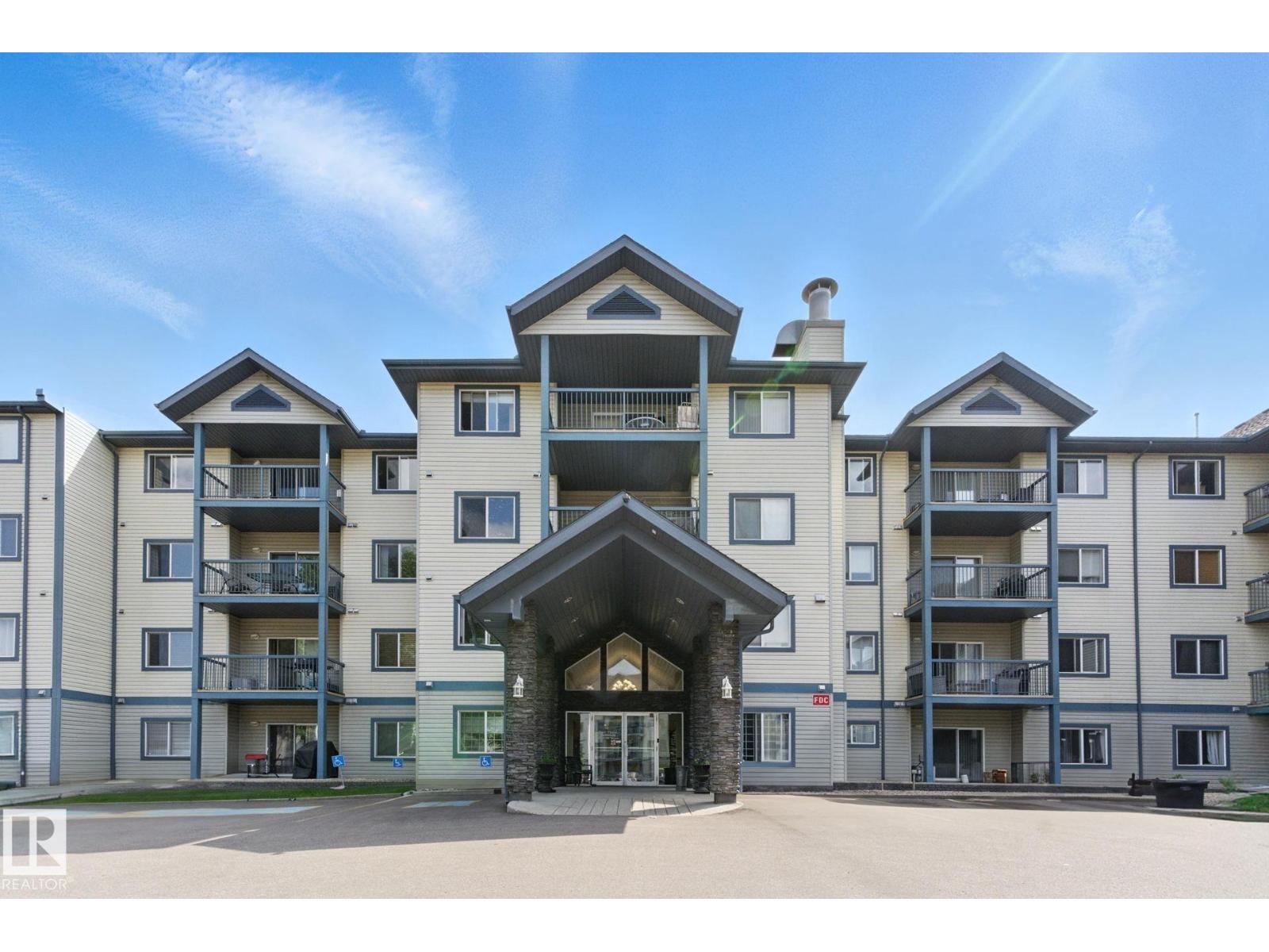16303 95 Street #125, Edmonton, AB T5Z 3V1