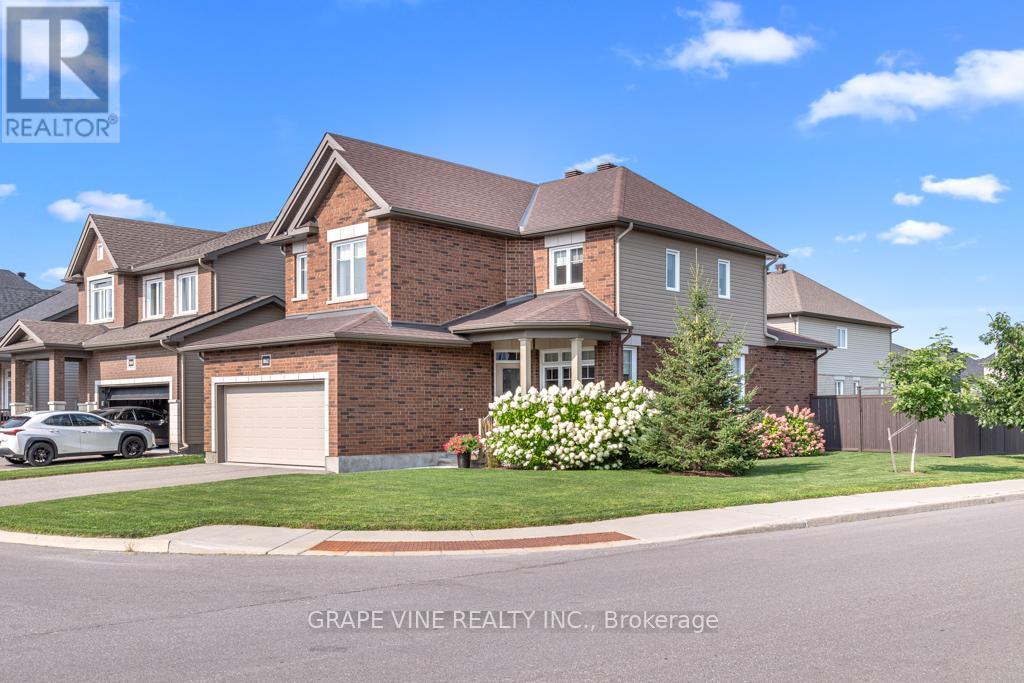 862 Oat Straw Way, Ottawa, ON K1T 0M2