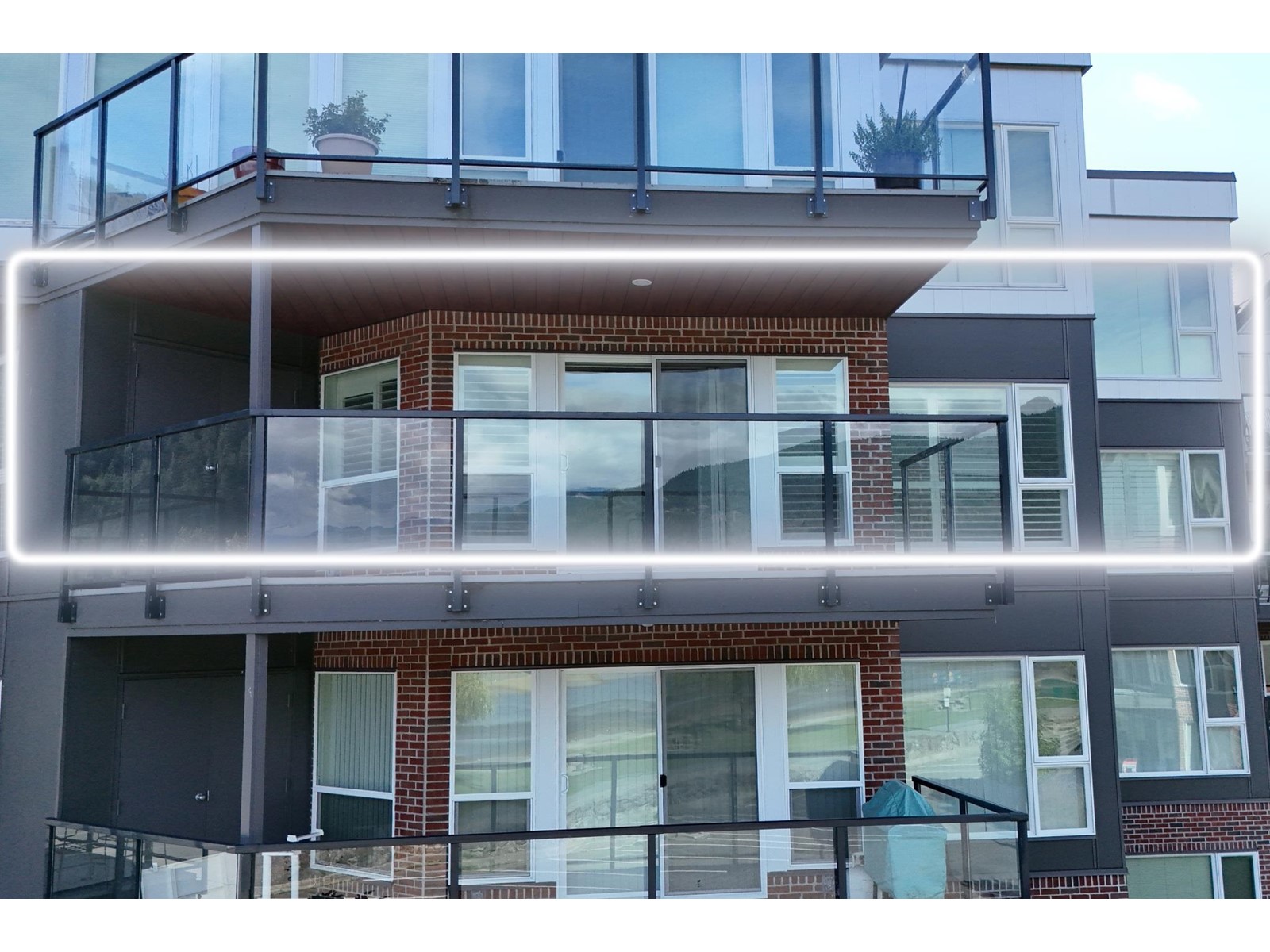 378 Esplanade Avenueharrison Hot Springs Unit 320, Harrison Hot Springs, BC V0M 1A3
