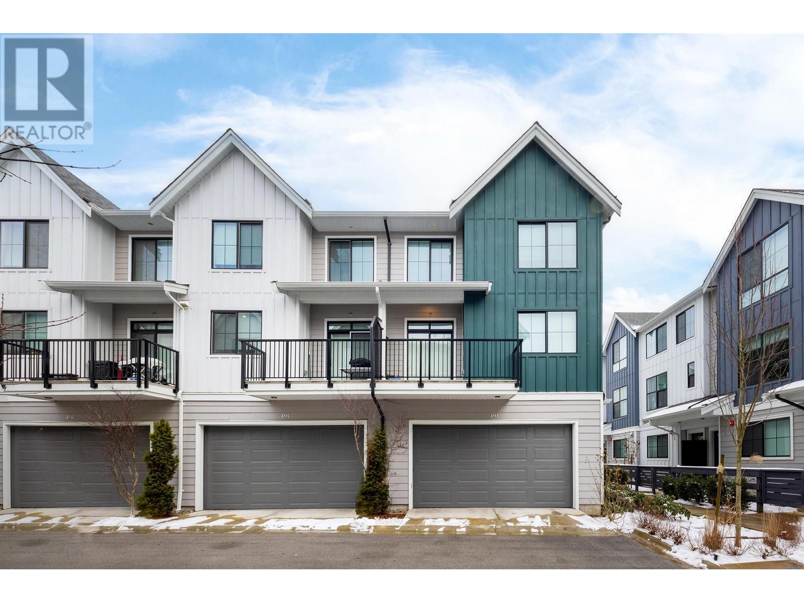 488 Furness Street Unit 123, New Westminster, BC V3M 0M1
