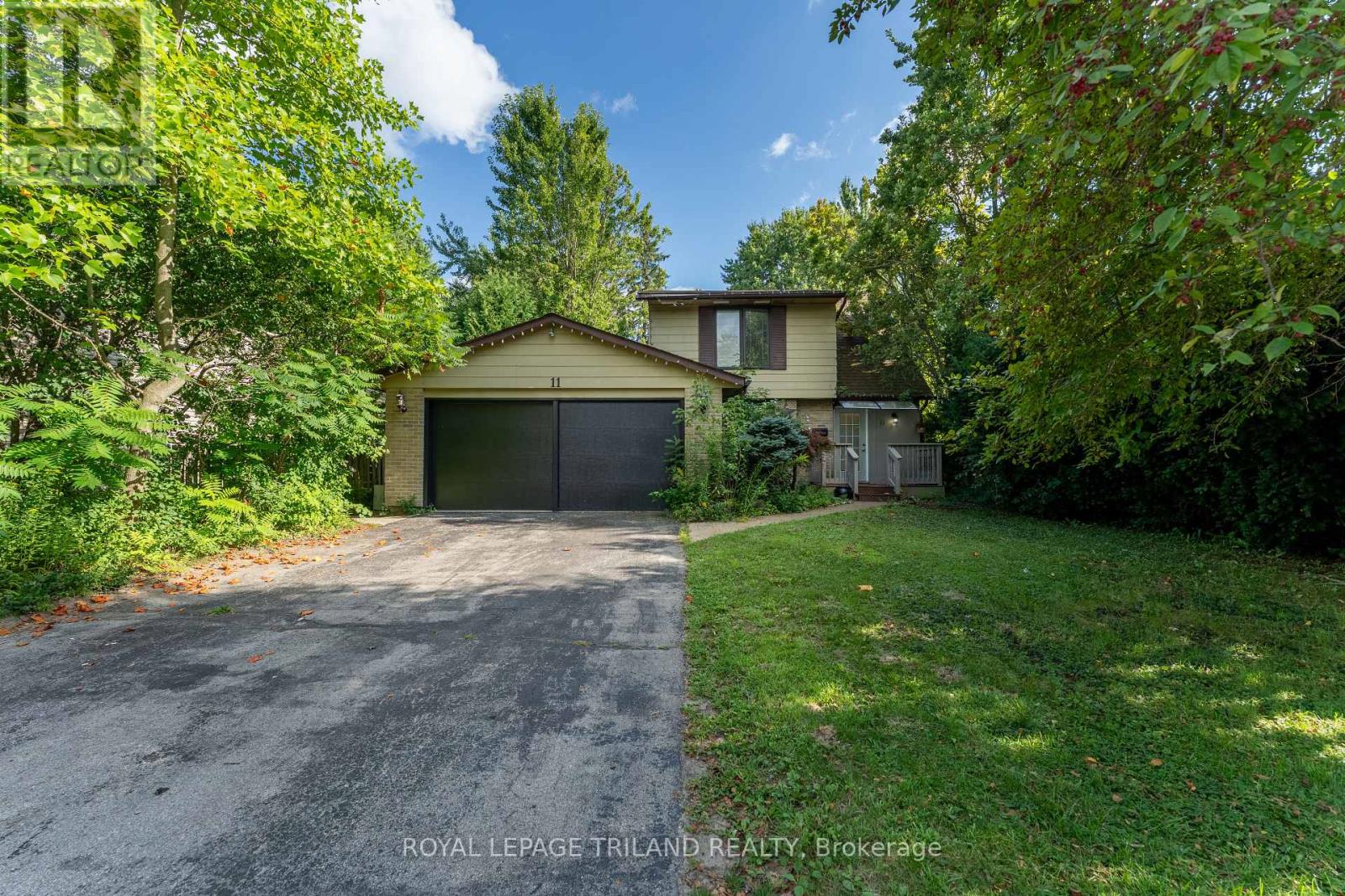 11 Crabtree Ave, London, ON N6G 2H6