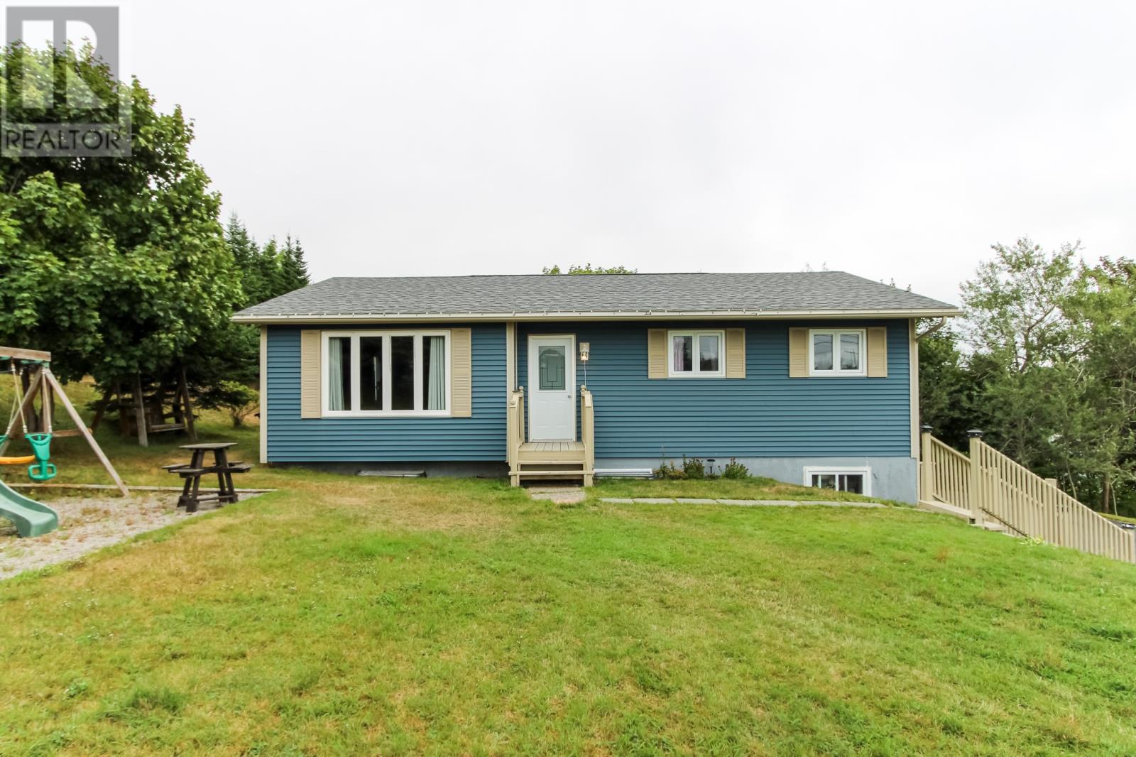 165 Ashlen Cres, Paradise, NL A1L 3H8