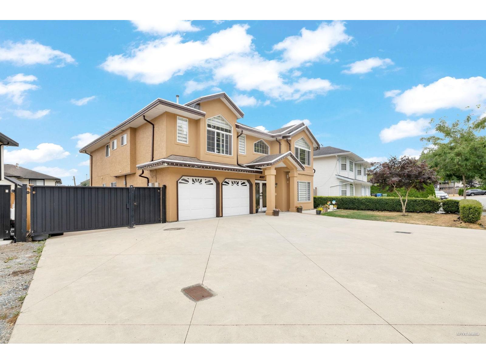 3528 Galiano Dr, Abbotsford, BC V2T 5R5