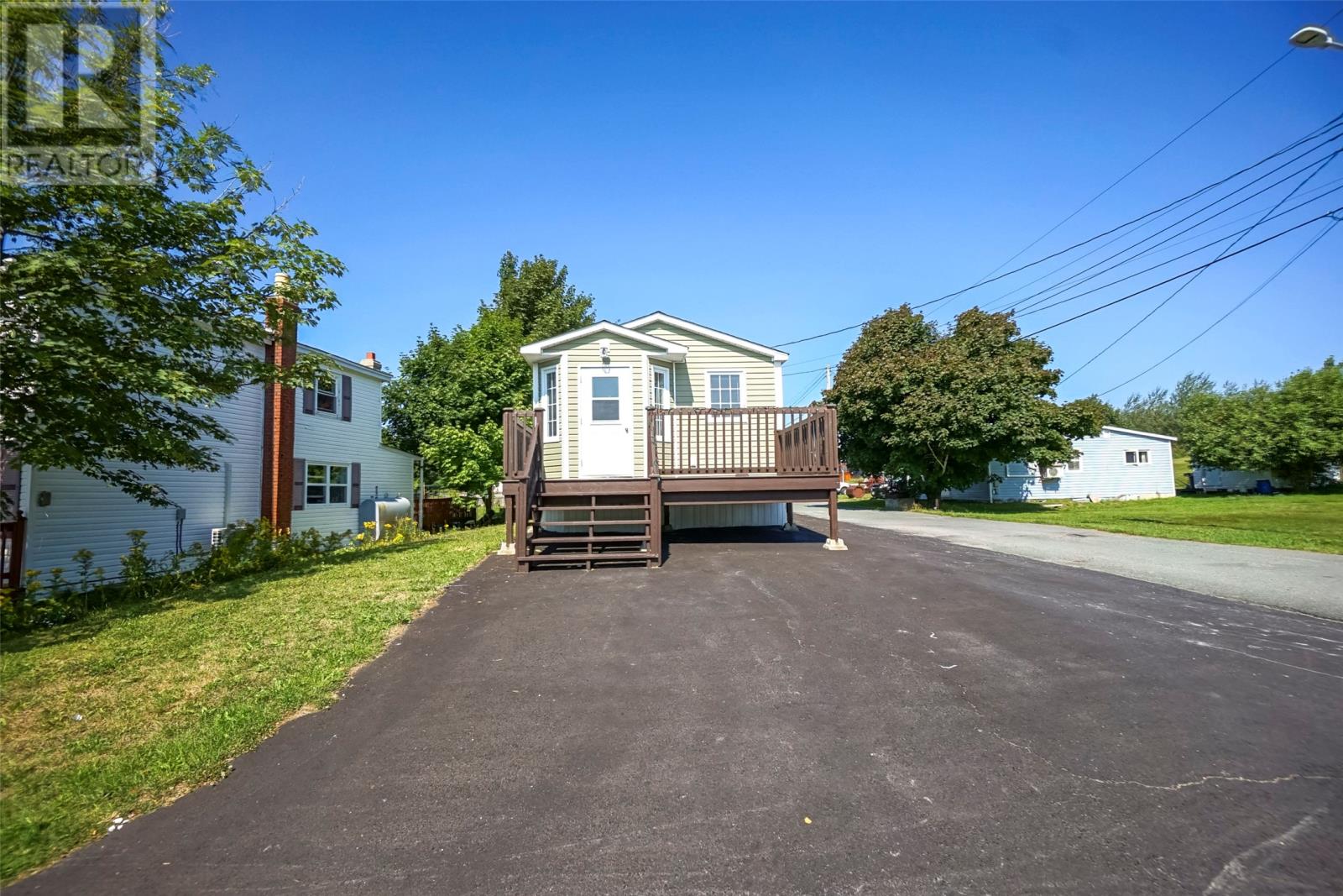 25 Trenchards Ln, Bay Roberts, NL A0A 1G0