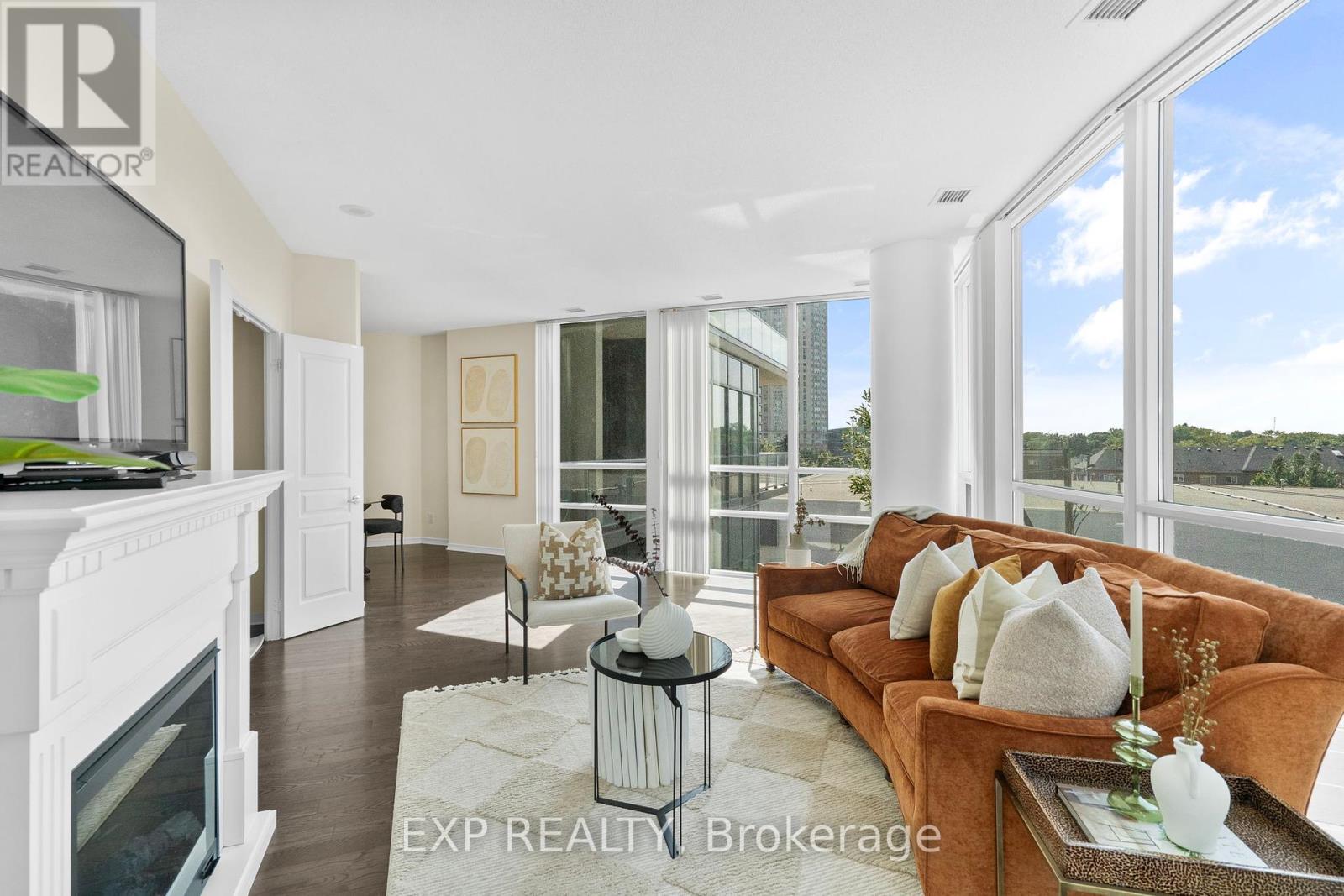 319 2240 Lake Shore Blvd W, Toronto Mimico, ON M8V 1A5