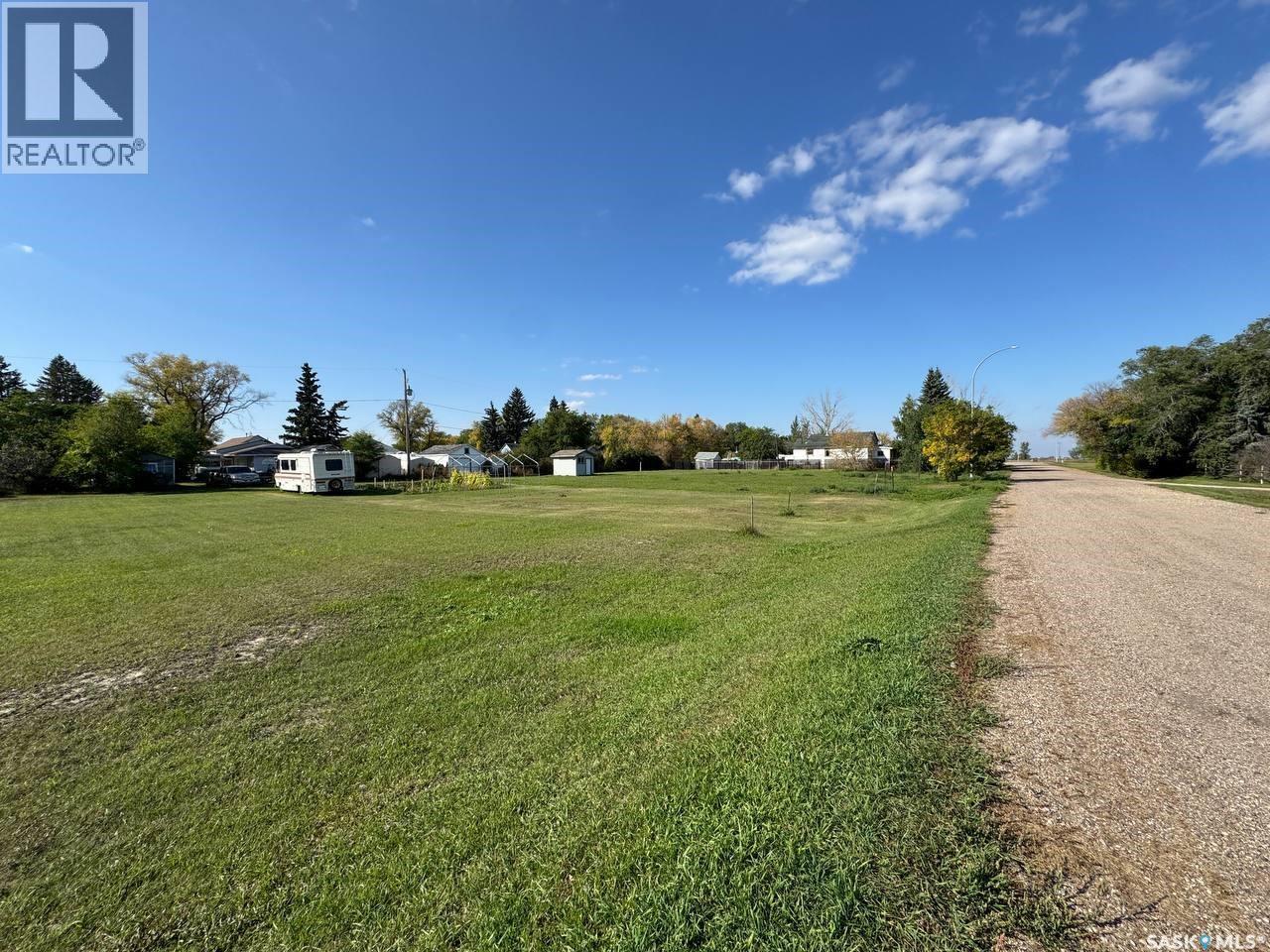 221 James St, Radisson, SK S0K 3L0