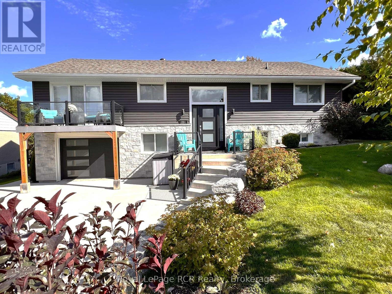 251 Pearson St, Meaford, ON N4L 1L6