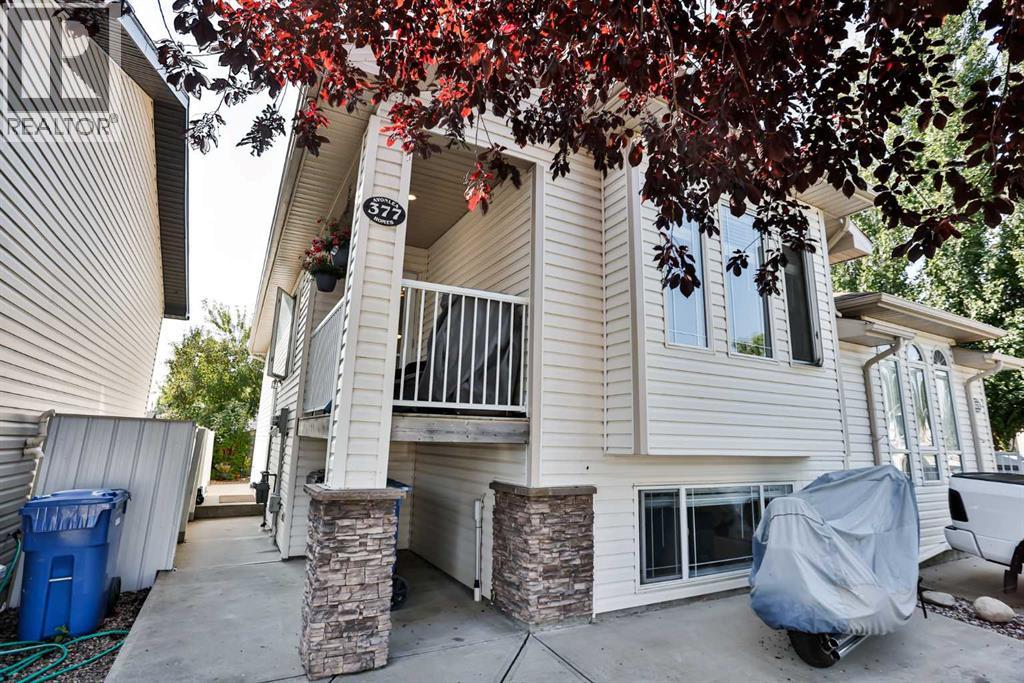 377 Lynx Cres N, Lethbridge, AB T1H 6X7