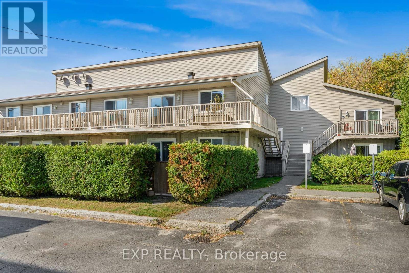8 776 St Jean St, Casselman, ON K0A 1M0