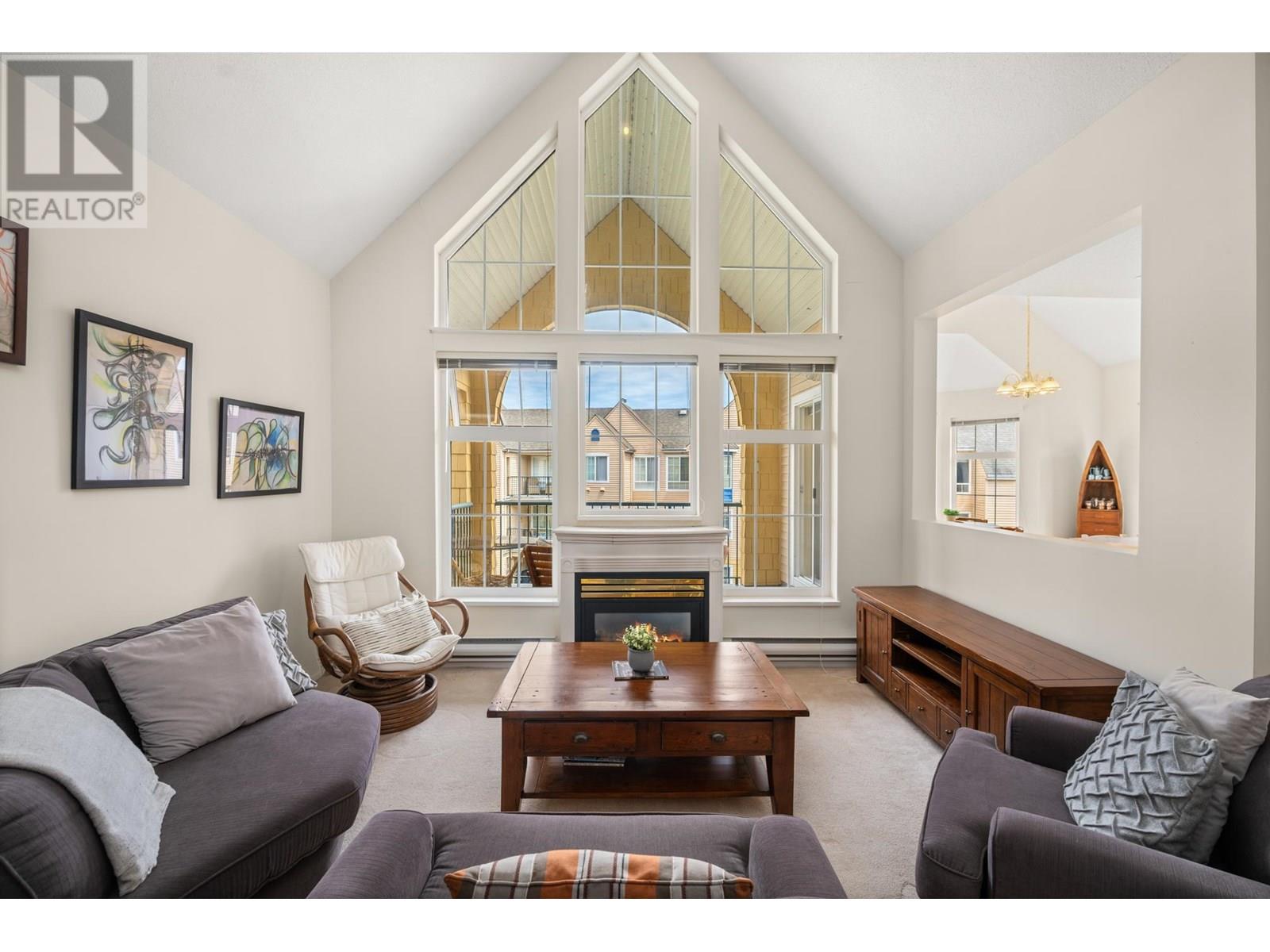 5555 13a Avenue Unit 301, Delta, BC V4M 2E7