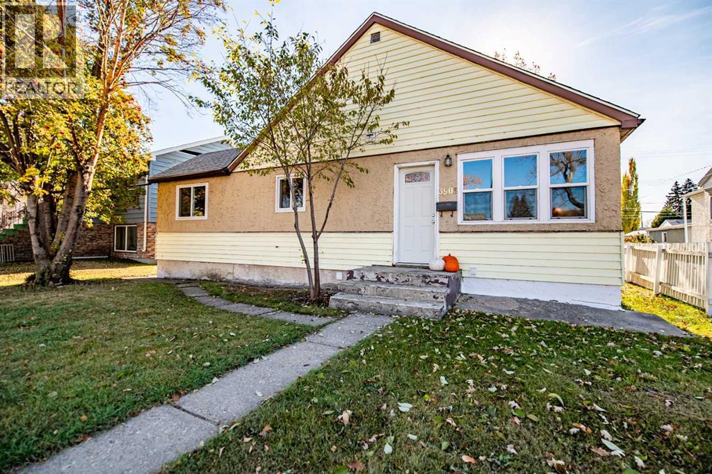 50 Street Unit 3905, Red Deer, AB T4N 1W2
