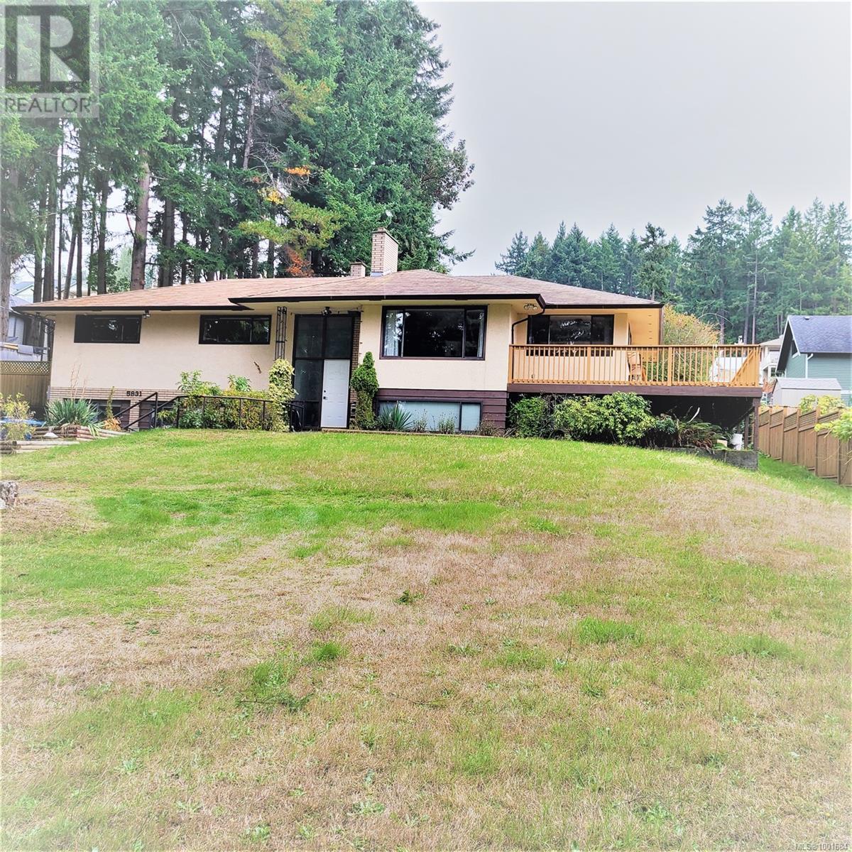 5831 Hammond Bay Rd, Nanaimo, BC V9T 5N3