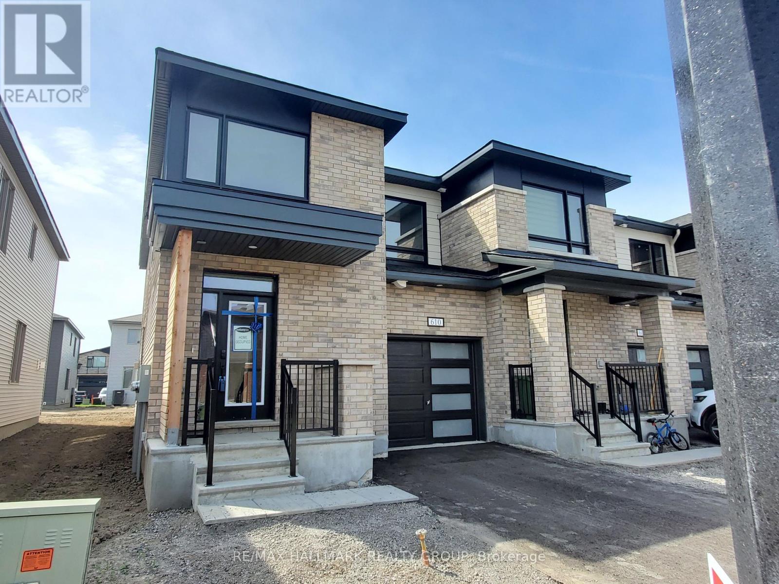 610 Fenwick Way, Ottawa, ON K2J 7E5