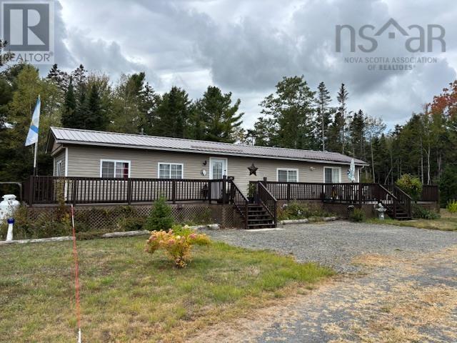 4757 Northfield Rd, Lunenburg, NS B0R 1E0