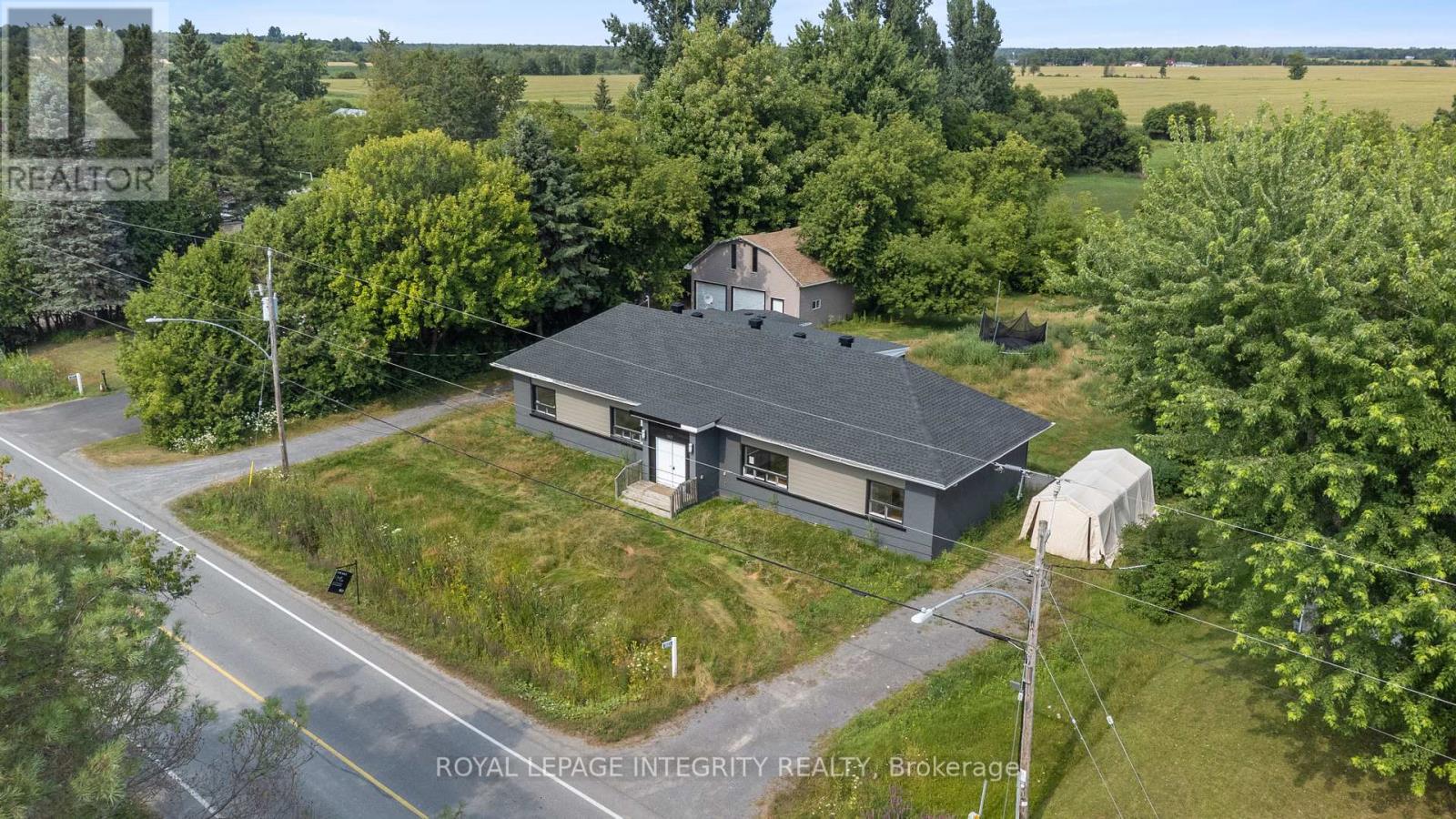 3823 Drouin Rd, Clarence-Rockland, ON K0A 2A0