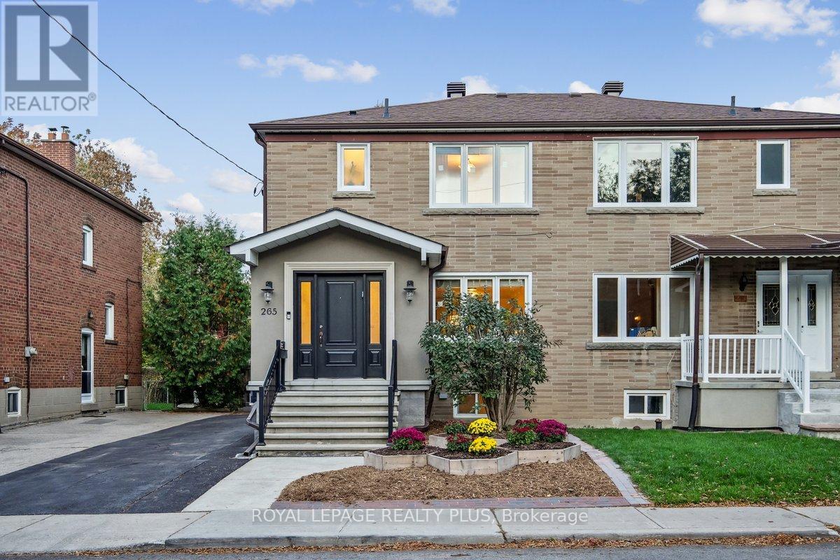265 Winnett Ave, Toronto, ON M6C 3L8